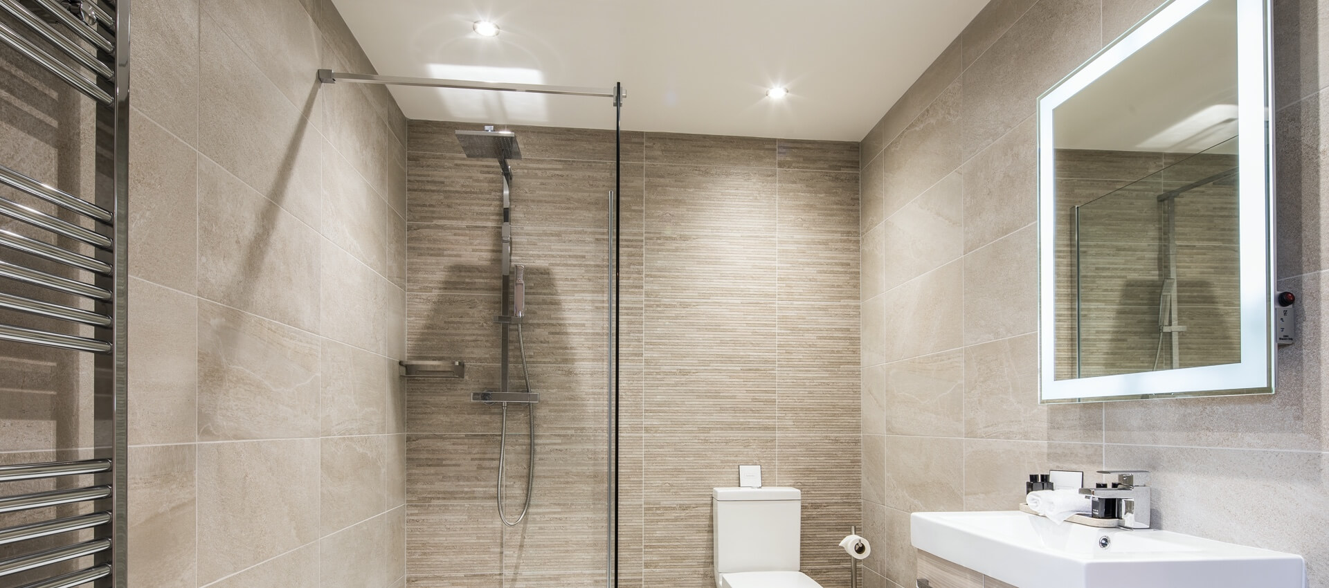 Travelodge Inn & Suites Hotel Furniture